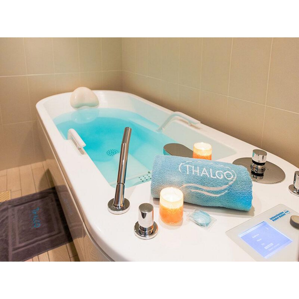 Smartbox Parenthèse détente près de Fréjus avec soins, accès à la piscine et séance de hammam - Coffret Cadeau Bien-être
