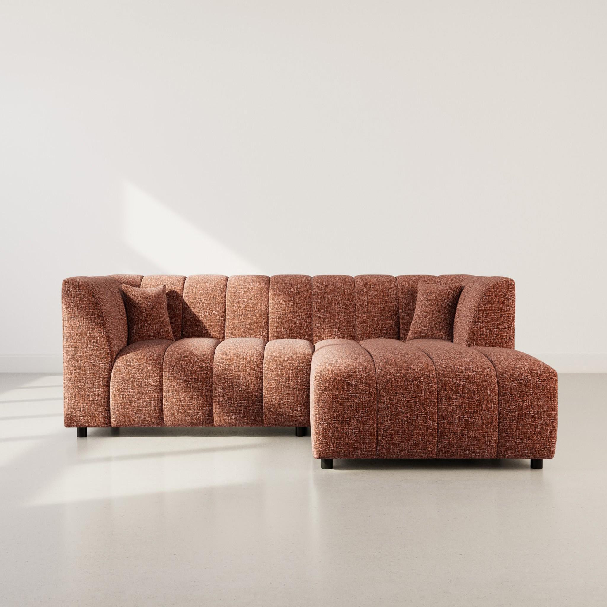 Voir la diapositive 2 : LISA DESIGN Curtis - canapé d'angle droit 4 places avec accoudoir en tissu texturé