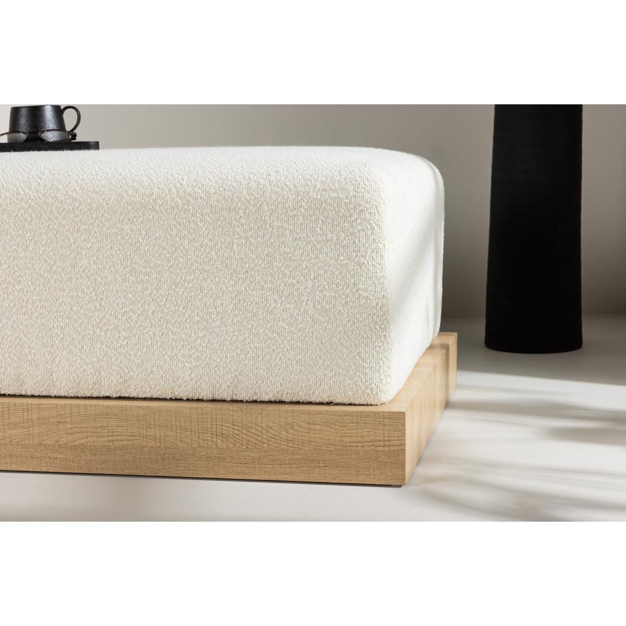 Voir la diapositive 6 : Paris Prix Pouf design en tissu bouclé  ivy  100cm blanc & naturel