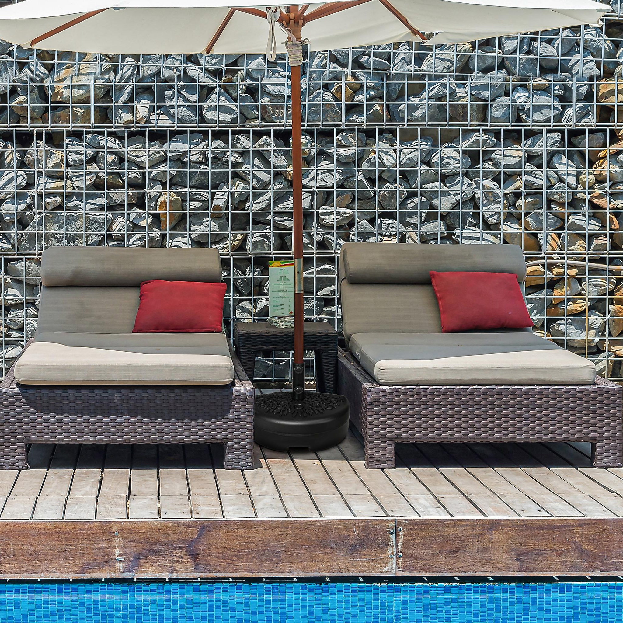 Voir la diapositive 2 : OUTSUNNY Pied de parasol demi-round à remplir avec 18 kg d'eau / 21 kg de sable - pour mât de Ø 38-48 mm - 50 x 31 x 38cm - noir
