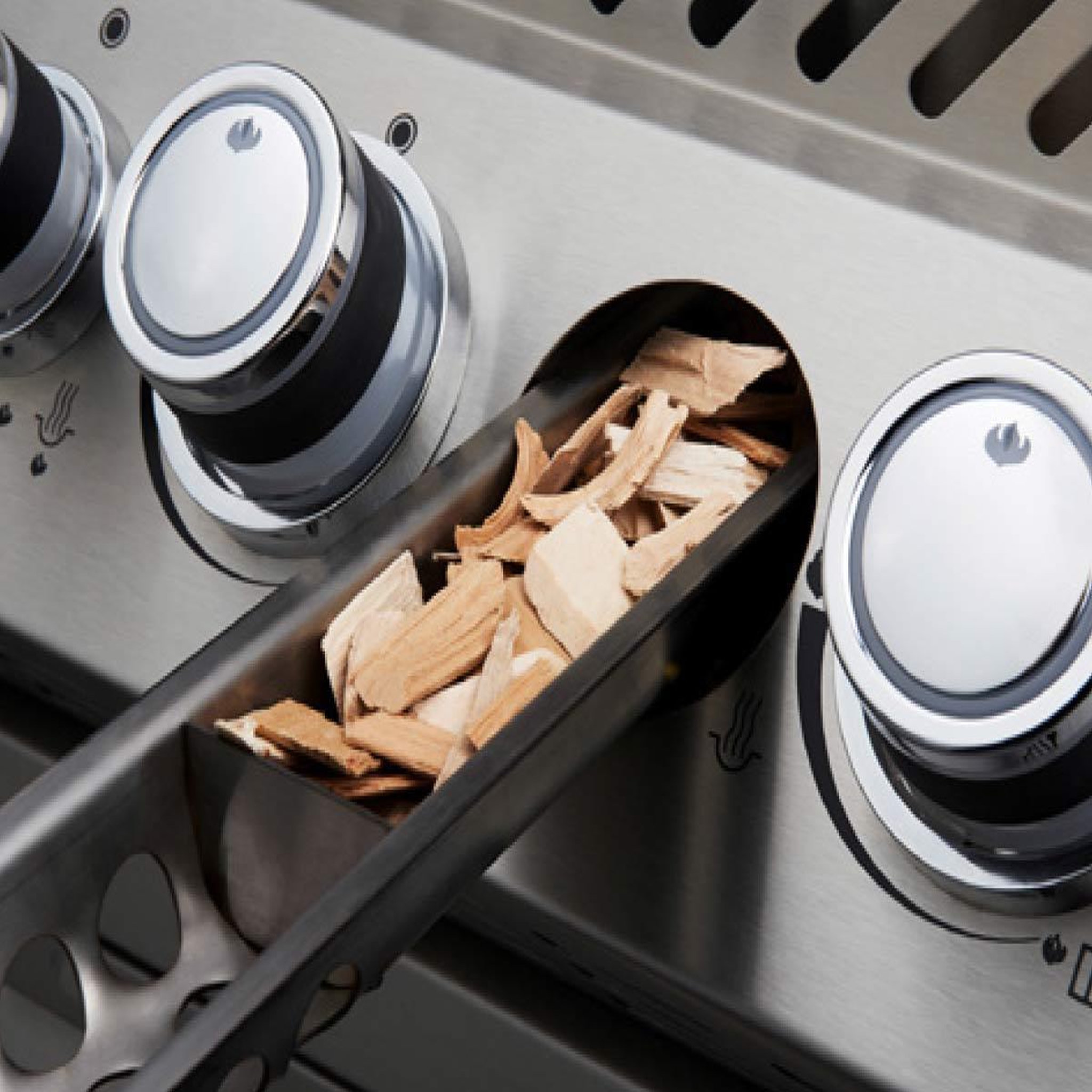 Voir la diapositive 5 : NAPOLEON Barbecue à gaz encastrable prestige pro 665 avec rôtissoire - napoleon