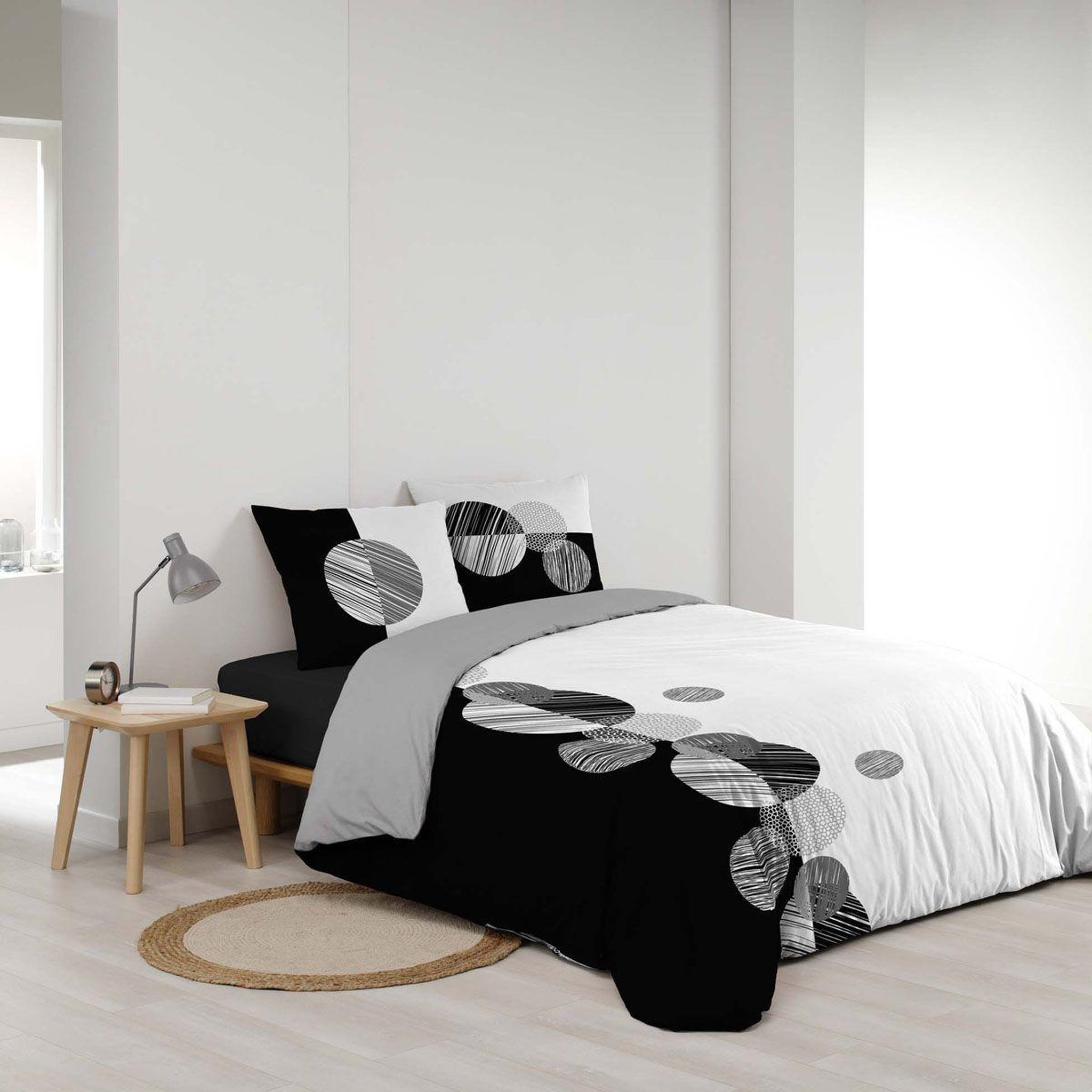 Voir la diapositive 2 : Douceur d'Intérieur Parure de lit 3 pièces  stormi  260x240cm noir
