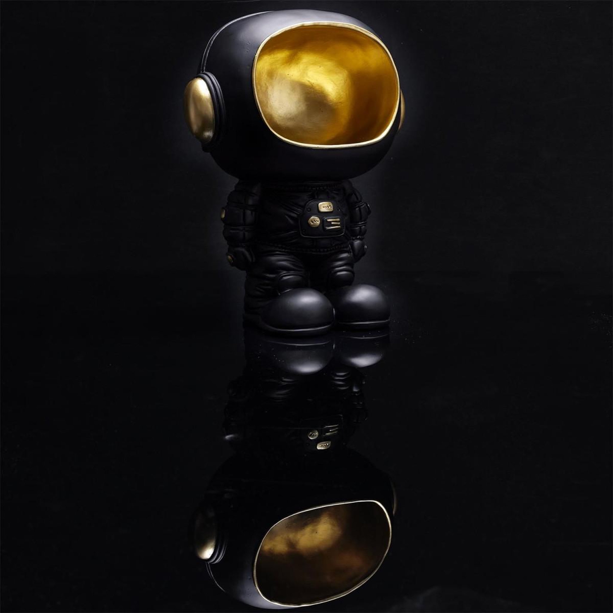 Voir la diapositive 6 : The Home Deco Factory Vide-poche statue  astronaute  28cm noir