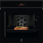Voir la diapositive 1 : ELECTROLUX Four encastrable EOE8P09RH