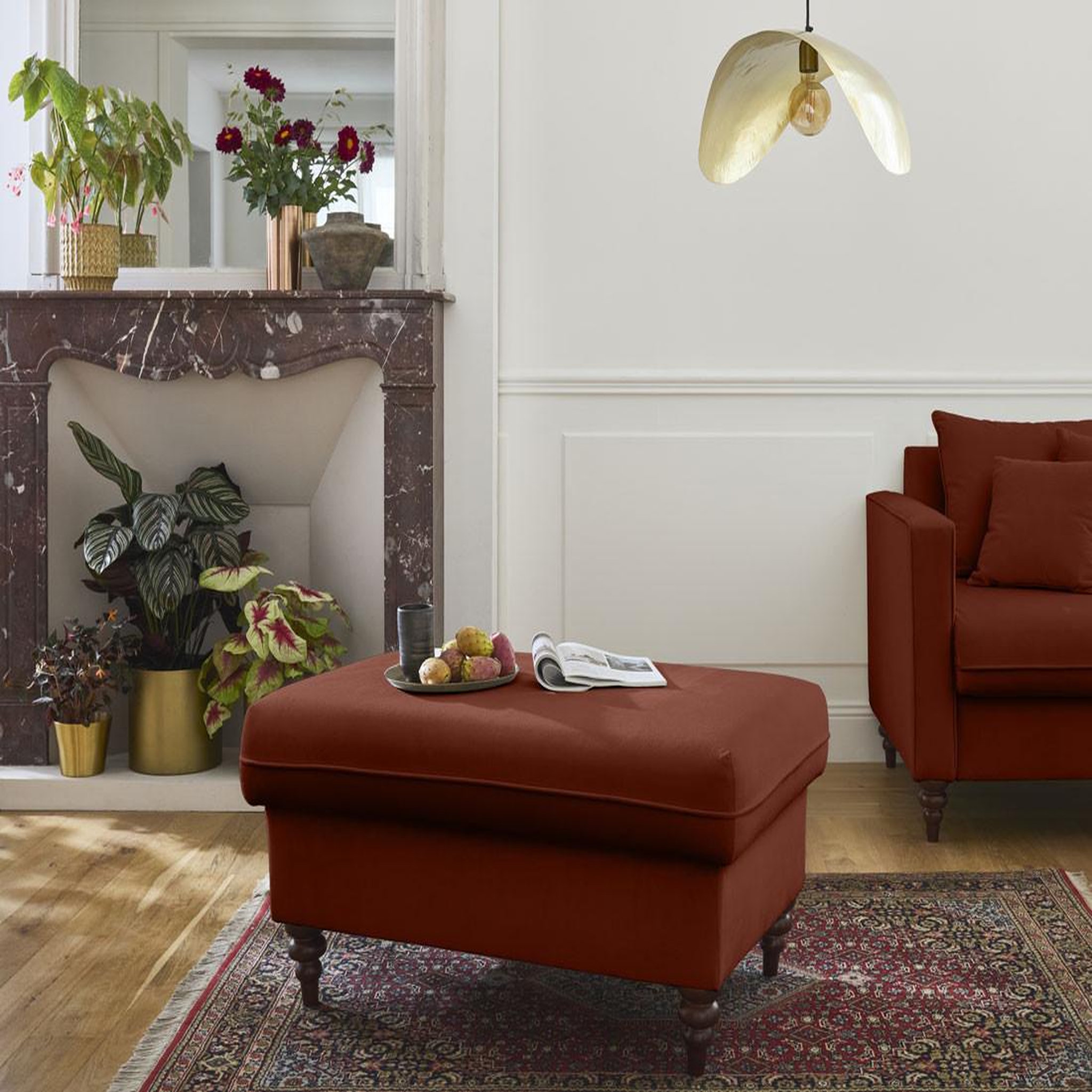 Voir la diapositive 1 : BEST MOBILIER Flamingo - pouf en velours