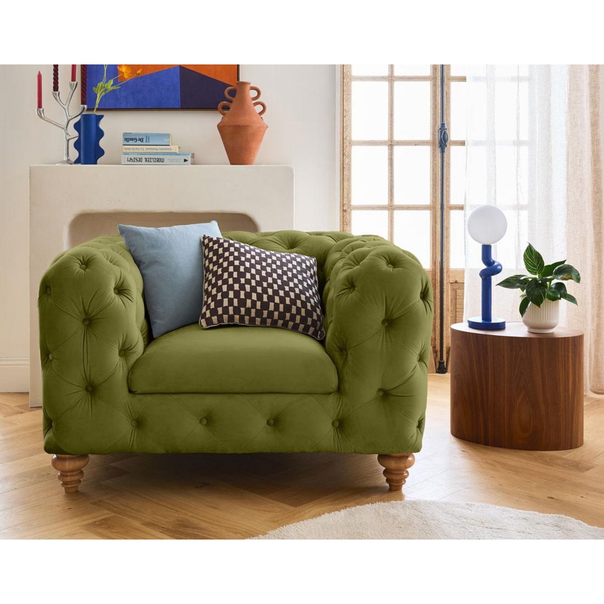 LISA DESIGN Walter - fauteuil chesterfield en velours - pieds bois