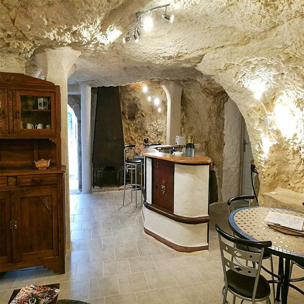 Smartbox Séjour insolite : 4 jours en chambre Troglodyte près de Blois - Coffret Cadeau Séjour