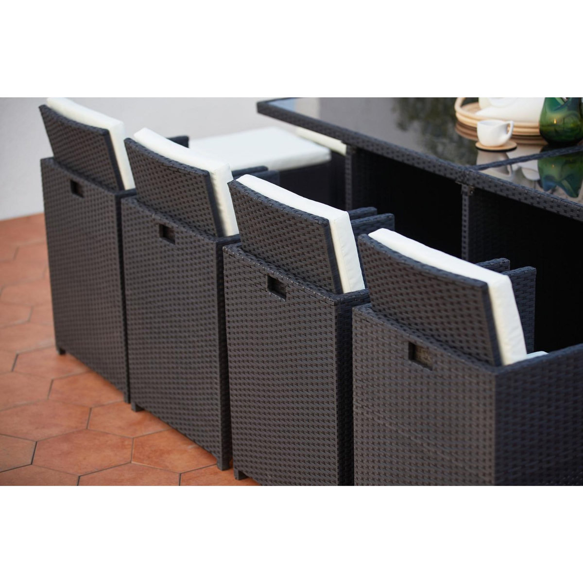 CONCEPT USINE Table et chaises 12 places encastrables résine noir-blanc MONACO