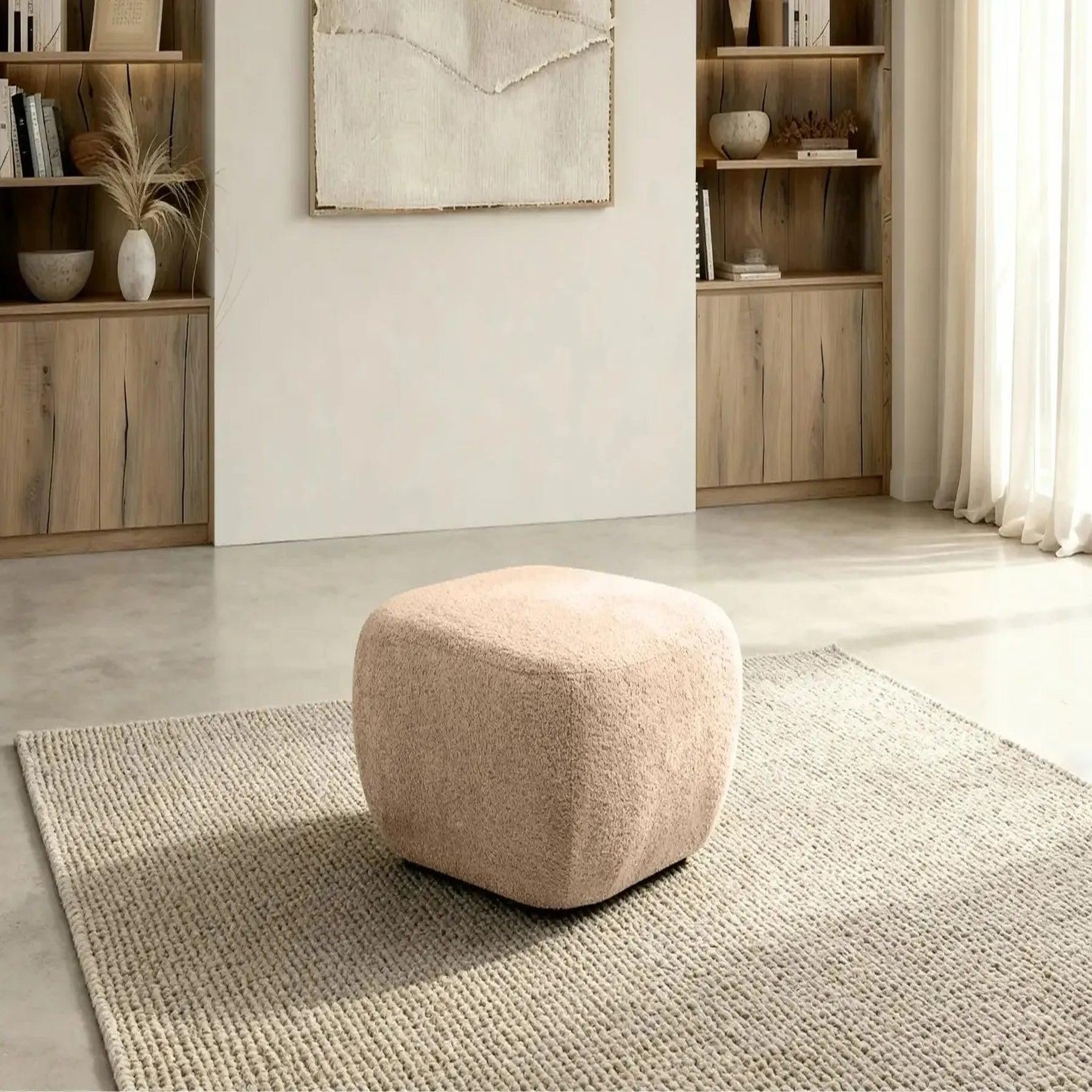 Voir la diapositive 2 : CASANOVA PARIS Santiago - pouf tissu bouclette