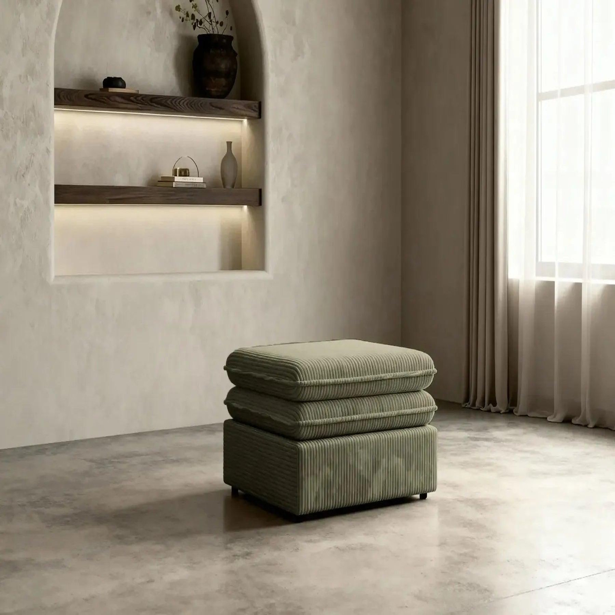 Voir la diapositive 2 : CASANOVA PARIS Oscar - pouf velours cotelé