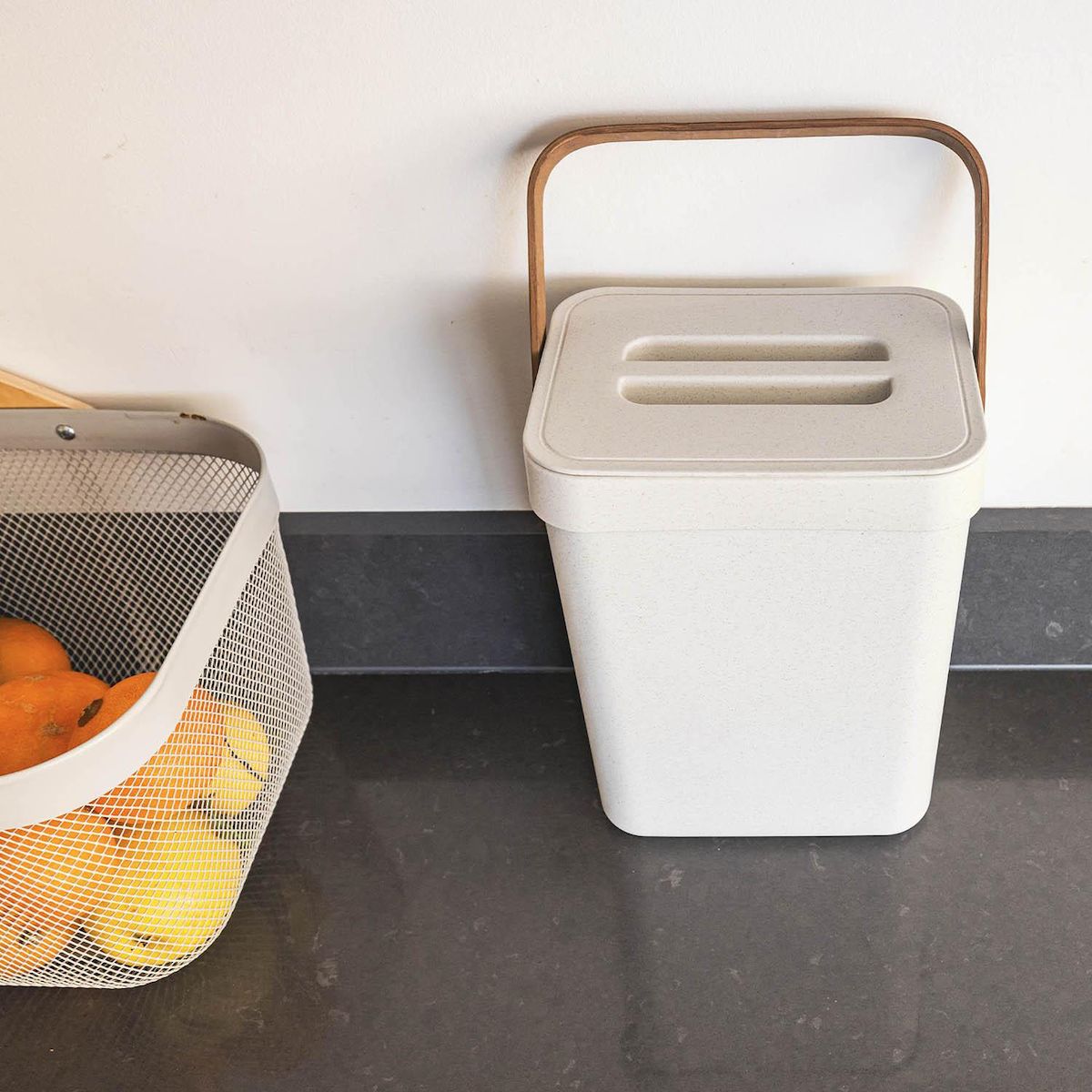 Kitchen move Poubelle de table seau à compost blanc 5l - bat-g3140w