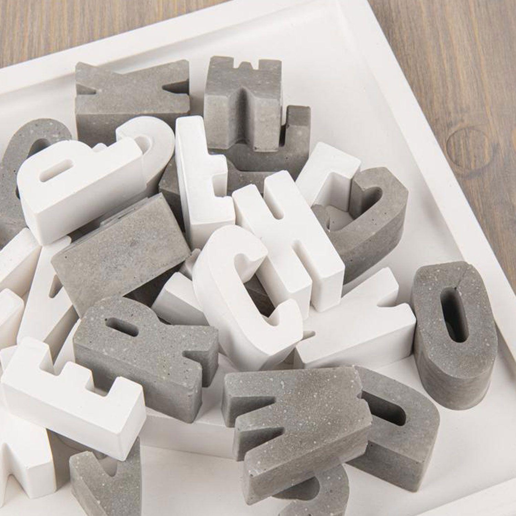 Voir la diapositive 4 : Rayher Moule alphabet en silicone