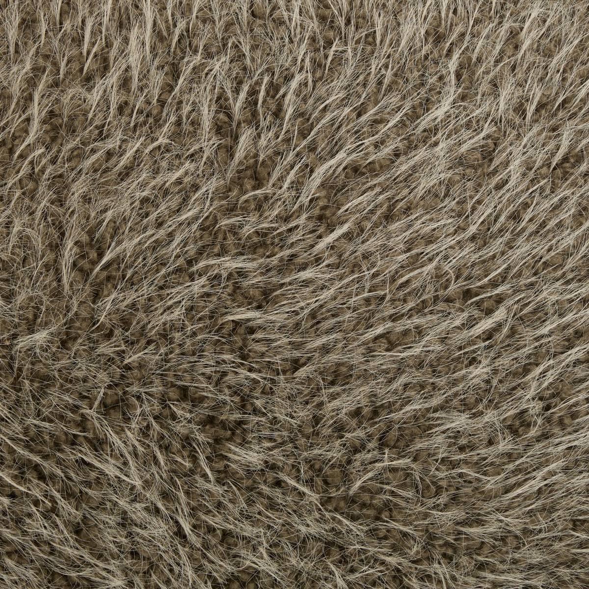 Voir la diapositive 4 : ATMOSPHERA Coussin imitation fourrure  nyero  50x80cm kaki