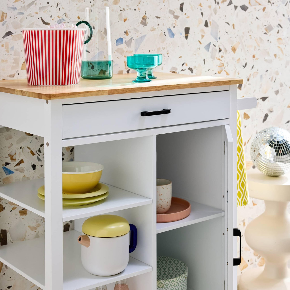 SWEEEK Desserte de cuisine BENDOR plateau en bois d'hévéa, 83 x 47 x 91 cm, 1 poignée, 4 roues, 1 tiroir, 5 étagères, 1 porte, style contemporain