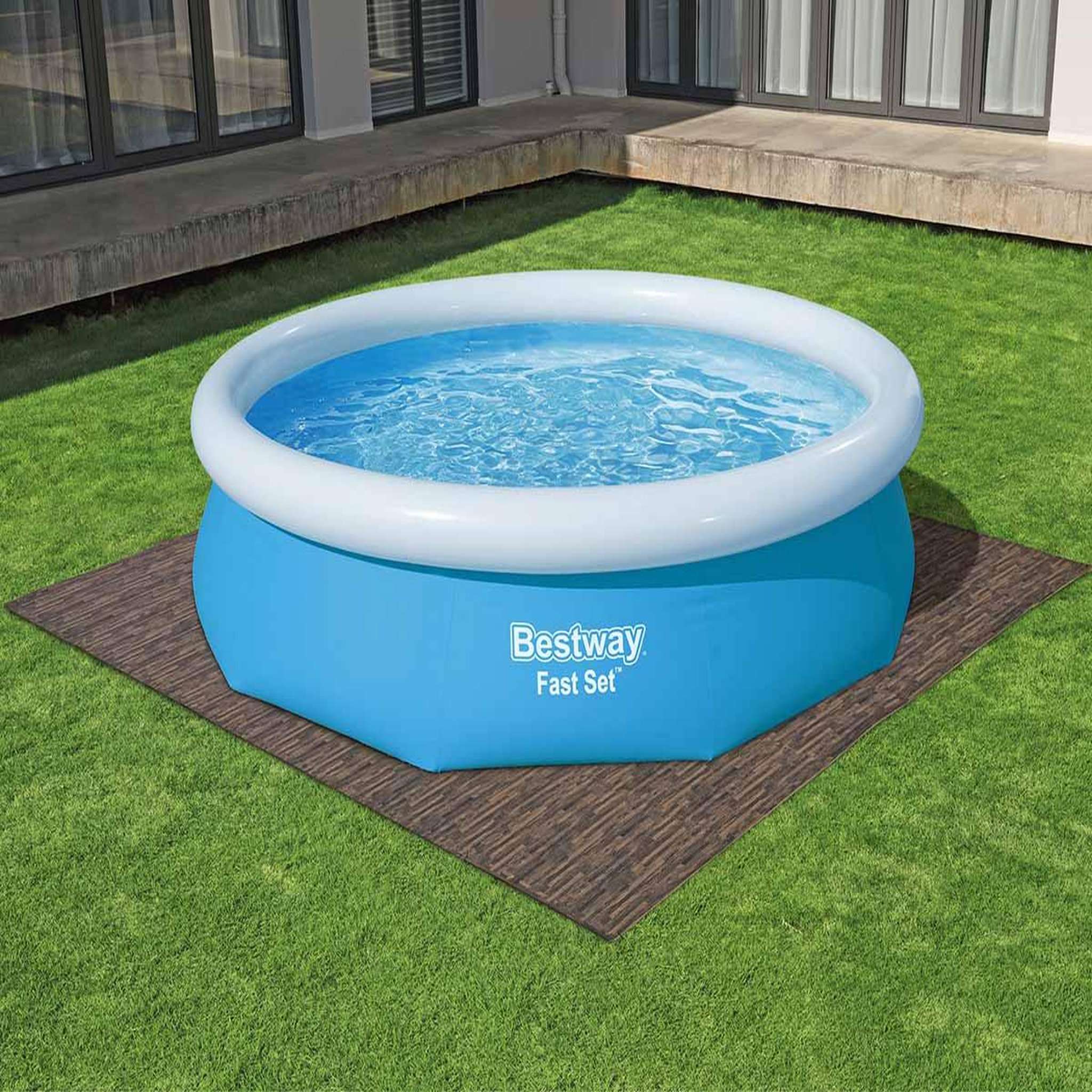Voir la diapositive 2 : BESTWAY Lot de 12 dalles de protection de sol en mousse 50,8 x 50,8 cm effet bois pour piscine et spa - Bestway