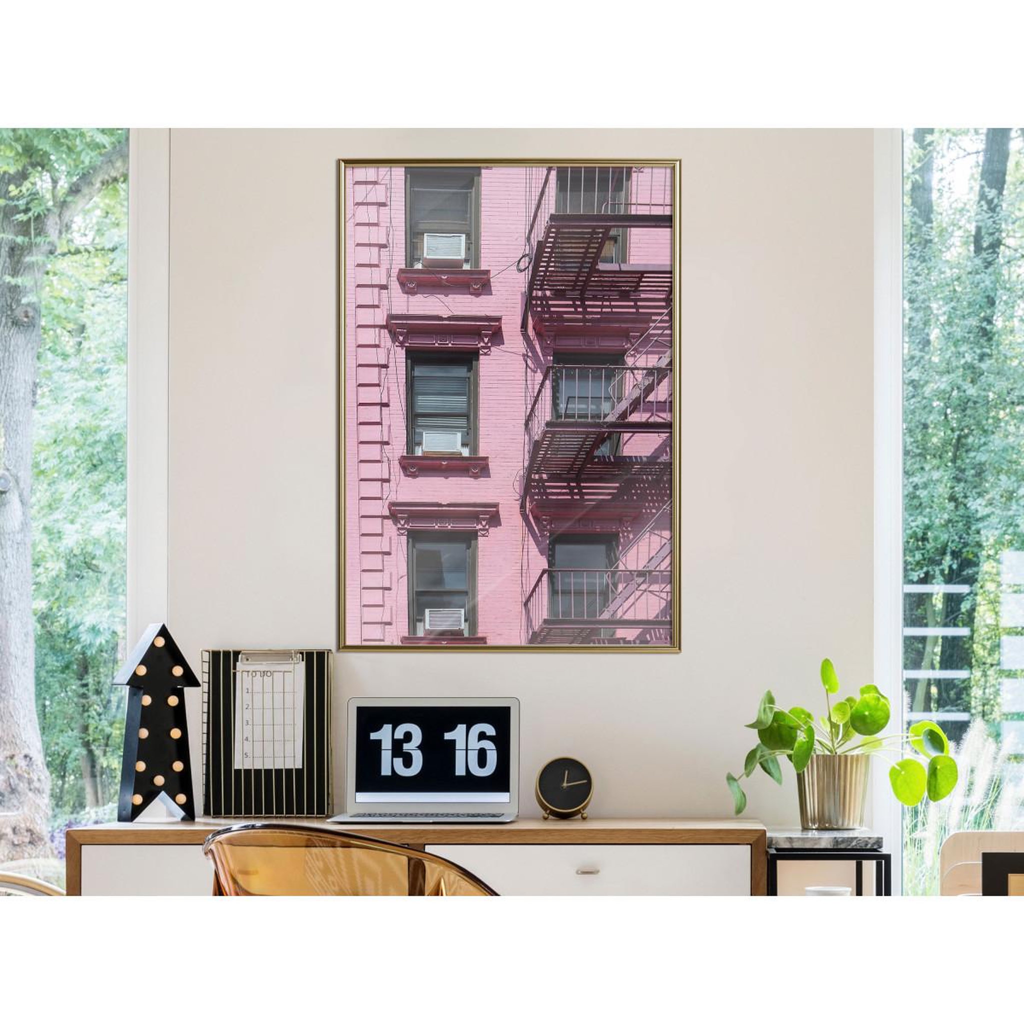 Voir la diapositive 2 : Paris Prix Affiche murale encadrée  pink facade