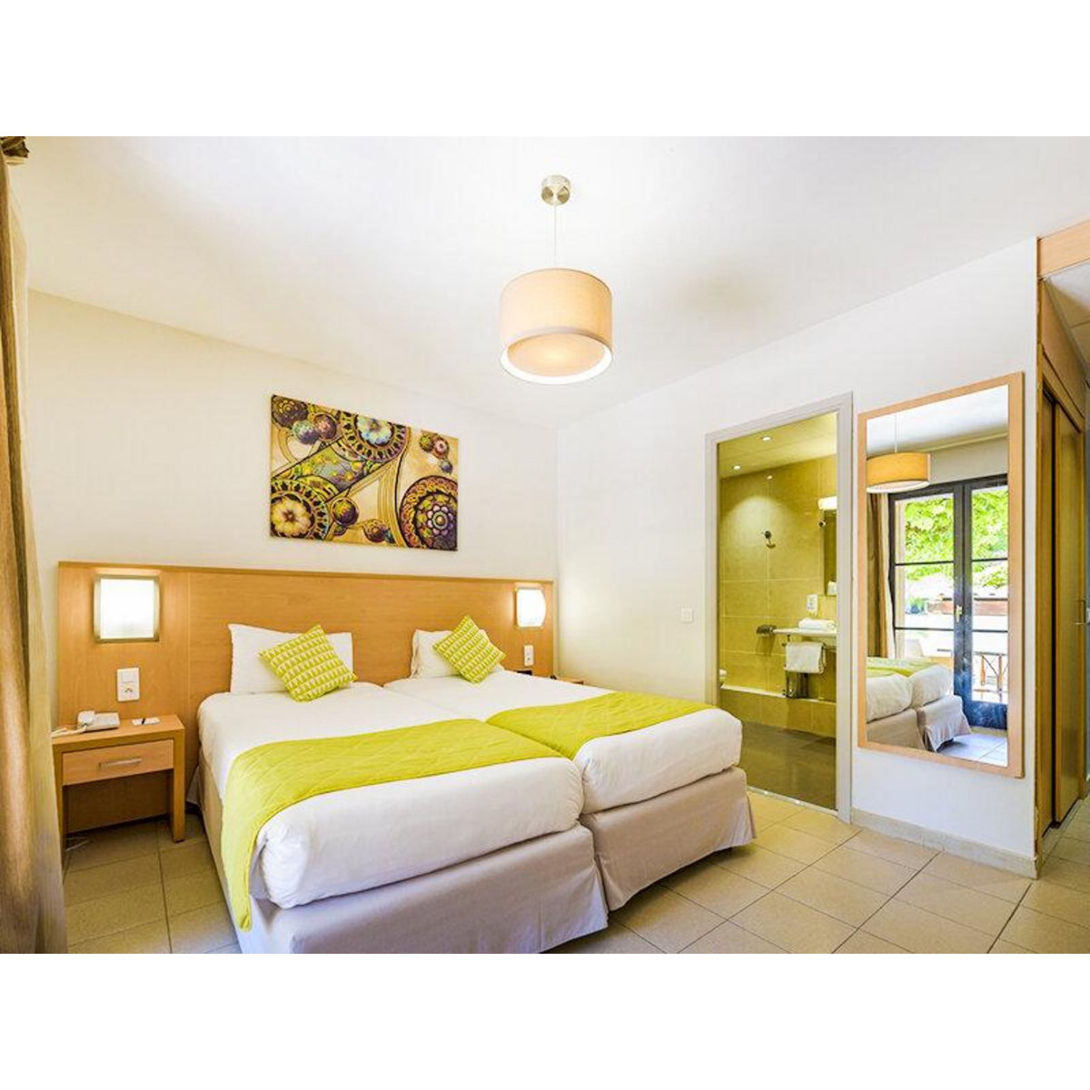 Smartbox Escapade magique dans un hôtel 4* en Haute-Corse - Coffret Cadeau Séjour