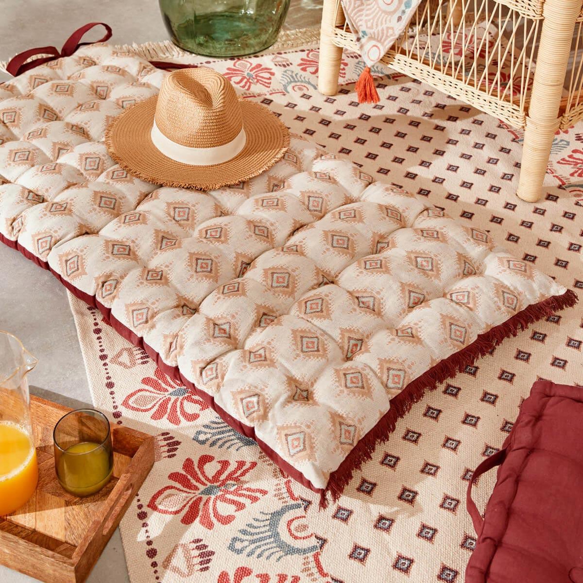 Voir la diapositive 4 : ATMOSPHERA Matelas de sol jacquard  ikat  60x120cm beige lin