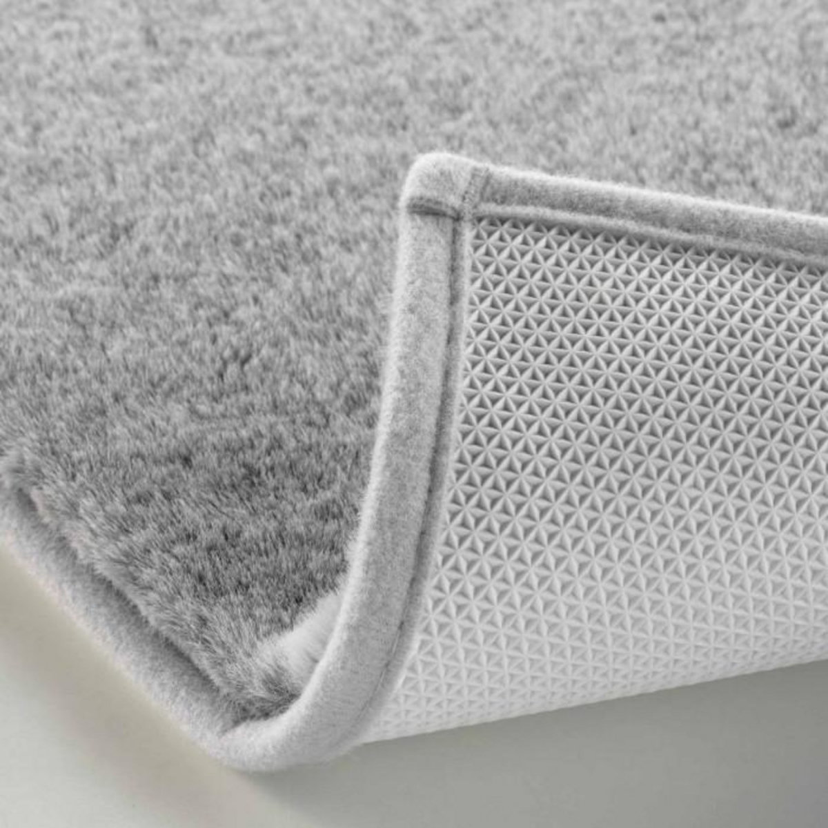 Paris Prix Tapis Imitation Fourrure  Feline  120x170cm Gris