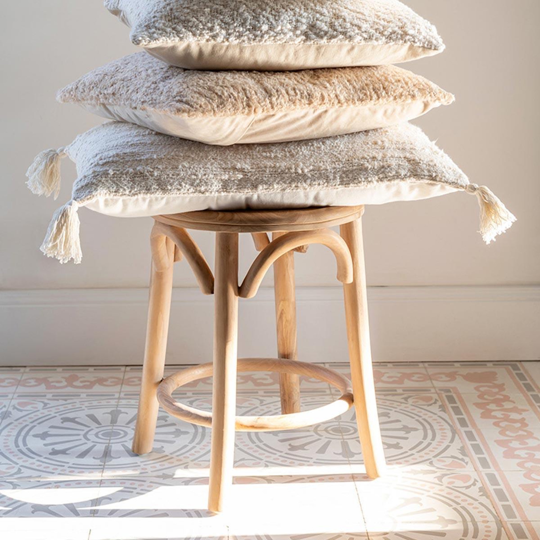 Voir la diapositive 5 : J-LINE Tabouret en teck  ali  50cm naturel