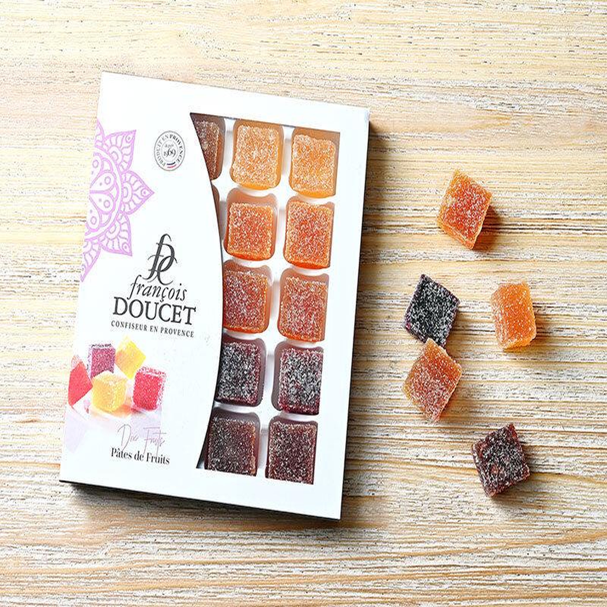 Voir la diapositive 4 : Smartbox Assortiment de plaisirs fruités et chocolatés livré chez vous - coffret cadeau gastronomie
