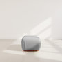 Voir la diapositive 6 : LISA DESIGN Penelope - pouf en velours texturé