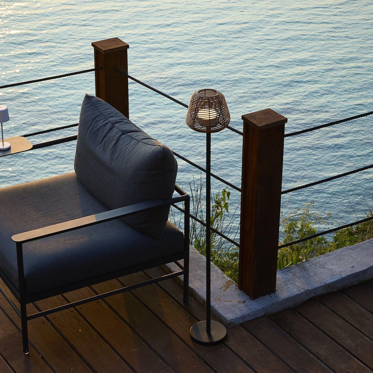 Lumisky Lampadaire nomade BOHEME TALL Beige Poly rotin H120CM