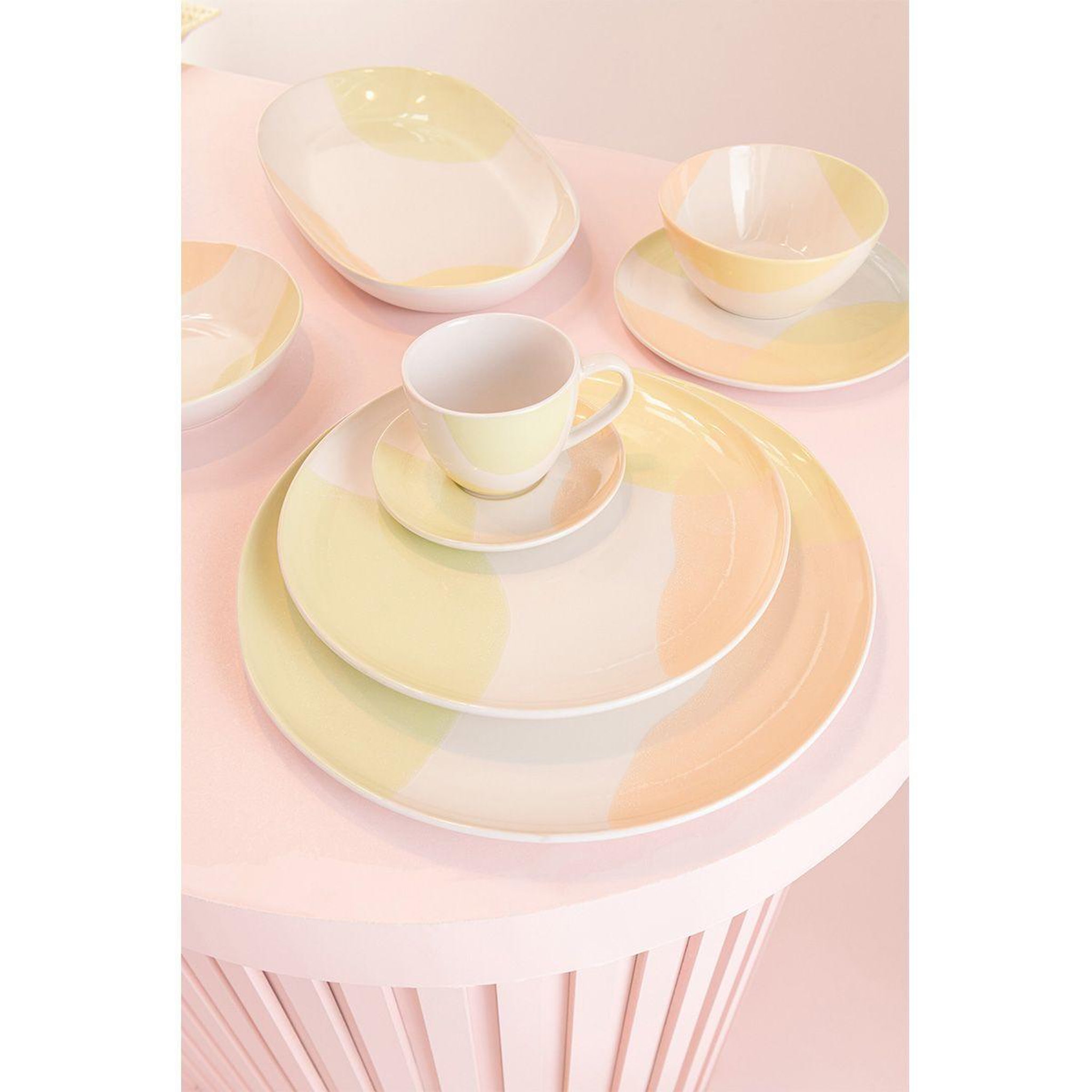 Voir la diapositive 3 : J-LINE Assiette Creuse en Porcelaine  Médila  27cm Multicolore