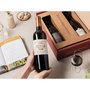 Voir la diapositive 3 : Smartbox Coffret de 3 bouteilles de vin et livre d'œnologie - Coffret Cadeau Gastronomie
