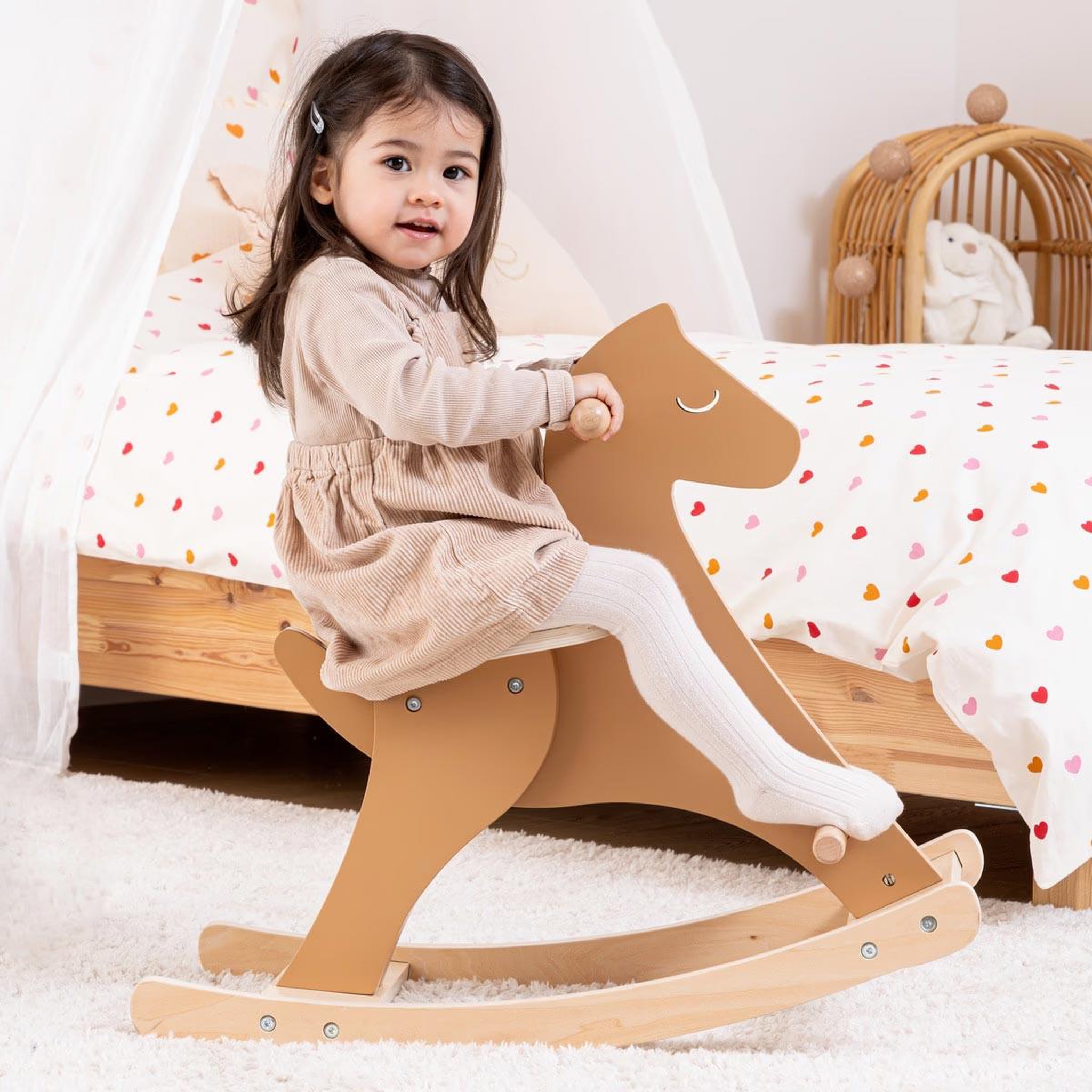 Voir la diapositive 5 : Atmosphera Kids Cheval à bascule en bois  lago  64cm marron