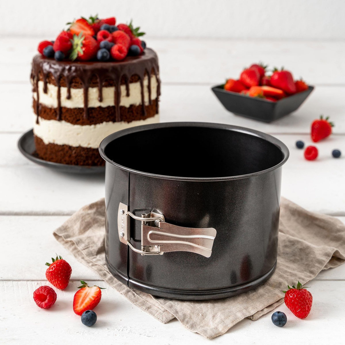 ZENKER Moule à panettone à charnière 18 cm Zenker Black Metallic