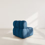 Voir la diapositive 5 : LISA DESIGN Ruby - module d'assise en velours texturé