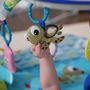 Voir la diapositive 5 : DISNEY DISNEY BABY Tapis de sol éveil bébé évolutif - Némo - Arche avec jouets sensoriels et musicaux, guirlande lumineuse, miroir
