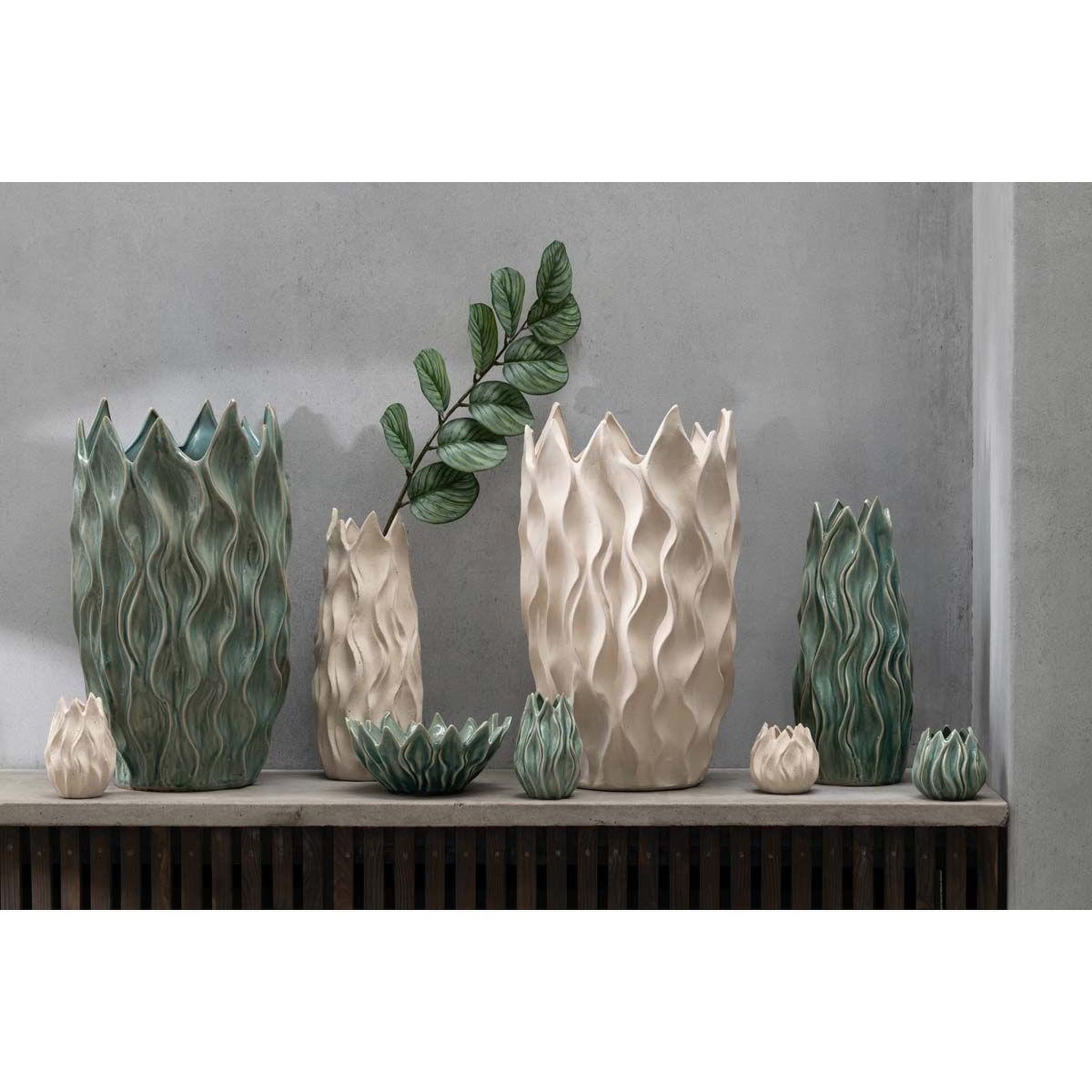 Voir la diapositive 3 : J-LINE Vase design en céramique  ivy  54cm beige