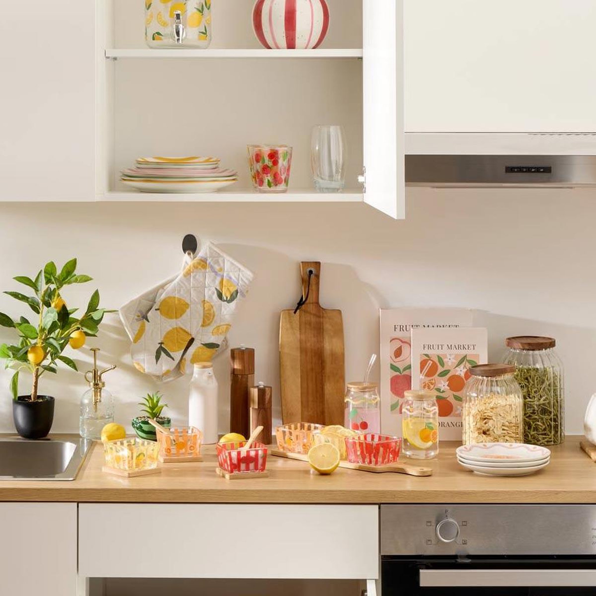 Voir la diapositive 2 : ATMOSPHERA Gant & manique de cuisine  fruity  32cm blanc