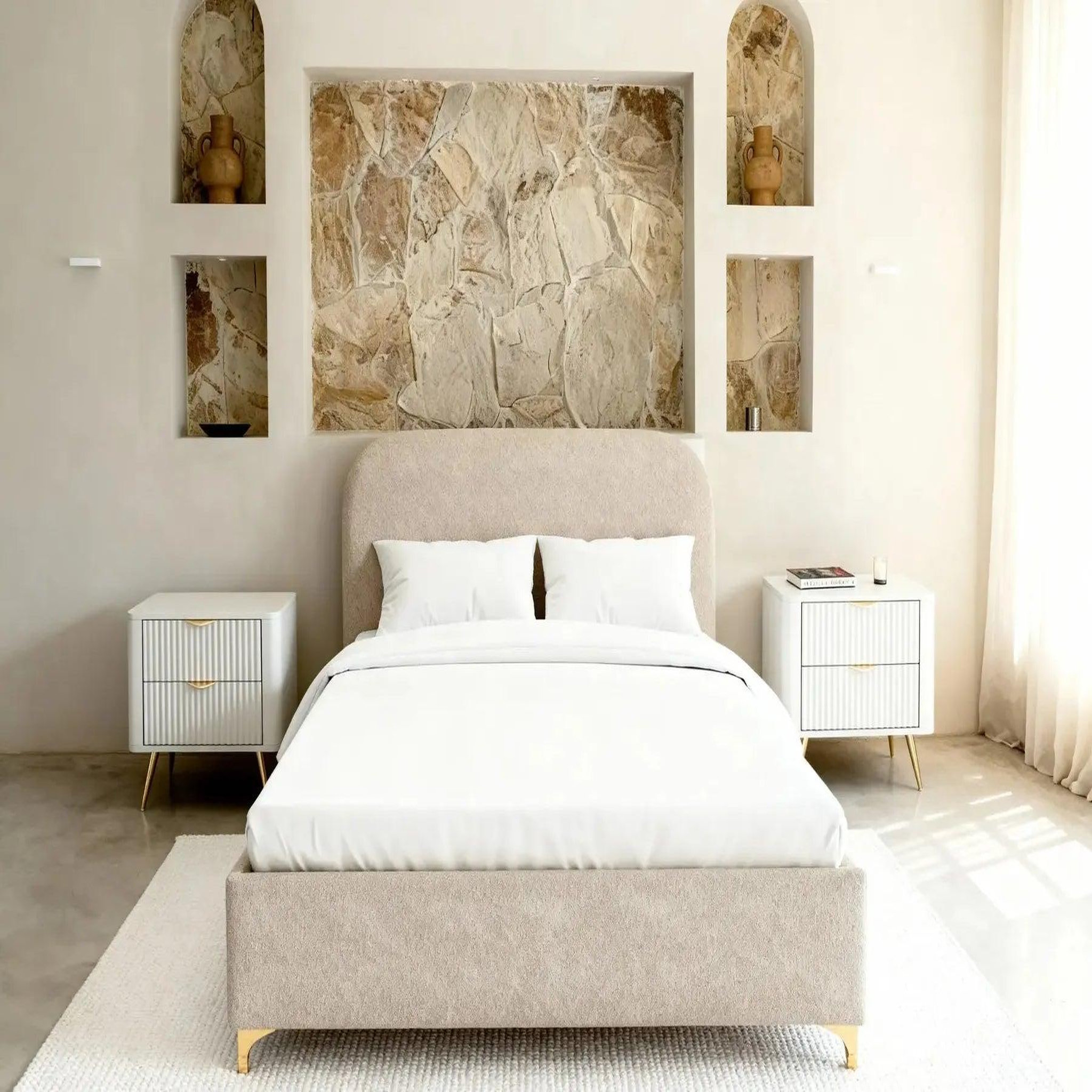 Voir la diapositive 3 : CASANOVA PARIS Charlotte - lit coffre tissu chenille