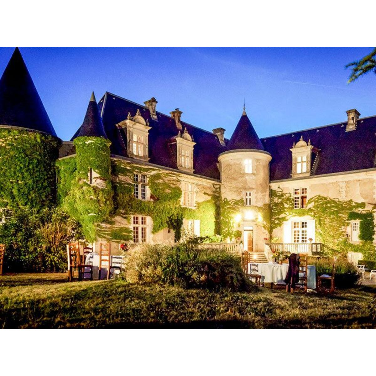 Smartbox Séjour de 3 jours dans un château avec dîner près de Périgueux - Coffret Cadeau Séjour