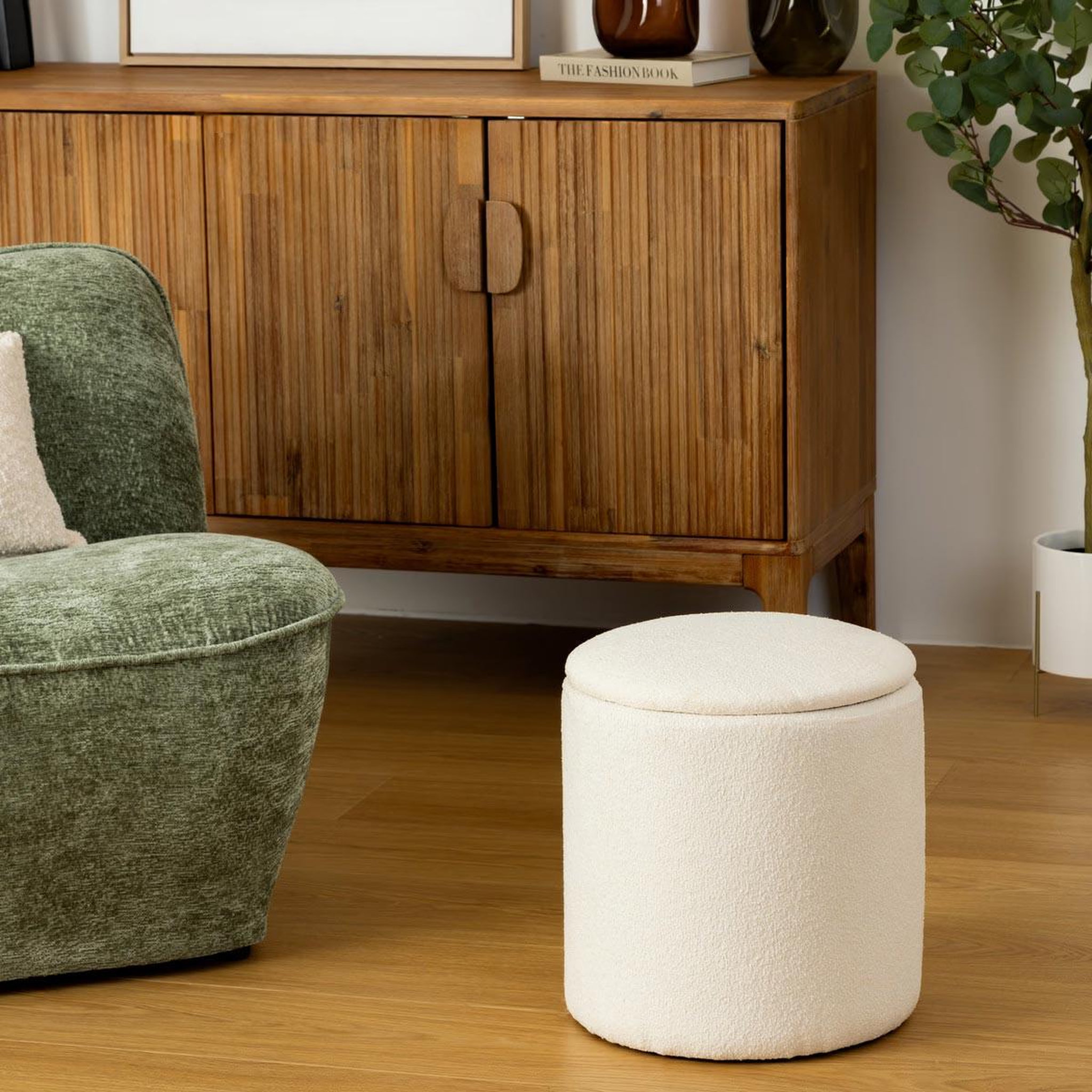 Voir la diapositive 4 : ATMOSPHERA Pouf coffre bouclette  kaydi  37cm blanc