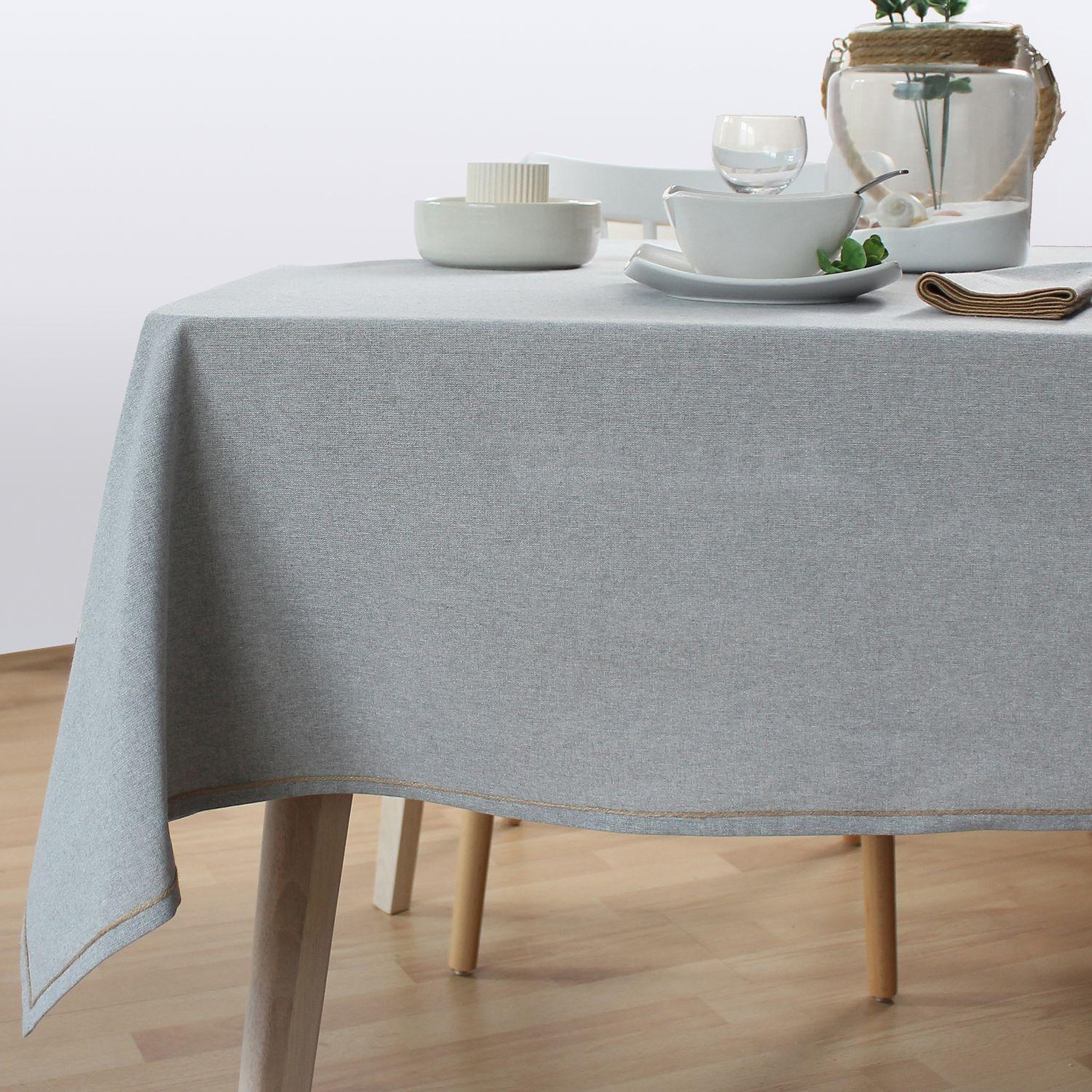 Voir la diapositive 2 : TOILINUX Nappe rectangulaire avec bordure jute LINA