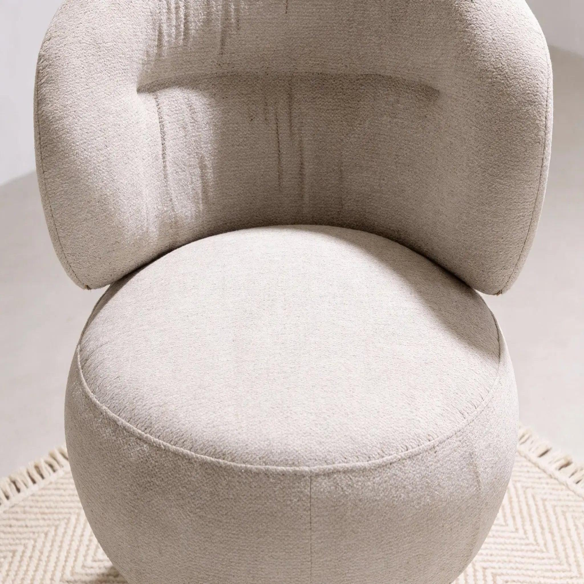 Voir la diapositive 6 : CASANOVA PARIS Yuni - fauteuil pieds en métal - beige