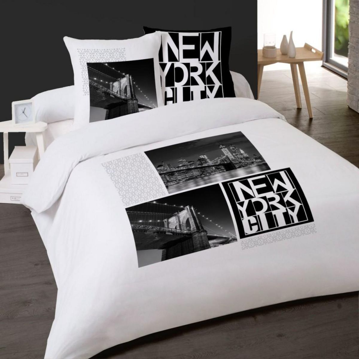 Dourev Housse de couette 200x200 NY BY NIGHT + 2 taies 100% coton