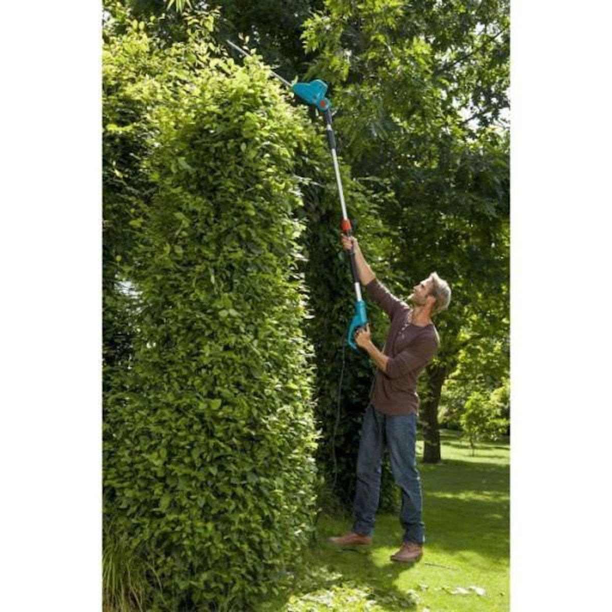 Gardena Taille-haies télescopique électrique GARDENA - THS 500/48 - 500W - 48 cm - Tete inclinable