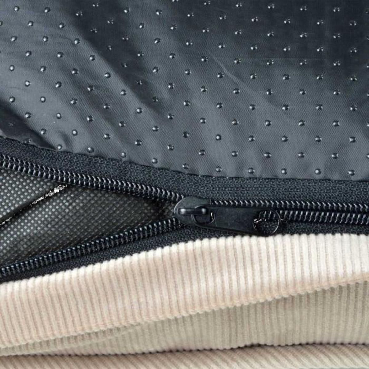 Paris Prix Coussin Rectangle Chien & Chat Velours  Crafty  100cm Noisette