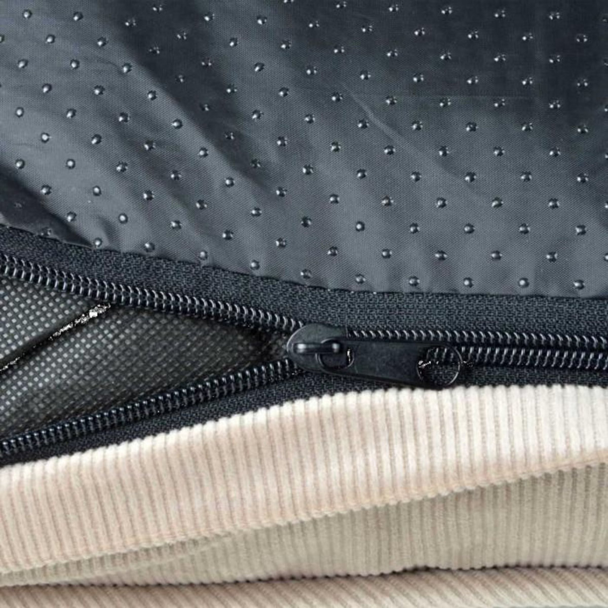 Paris Prix Coussin Rectangle Chien & Chat Velours  Crafty  100cm Noisette