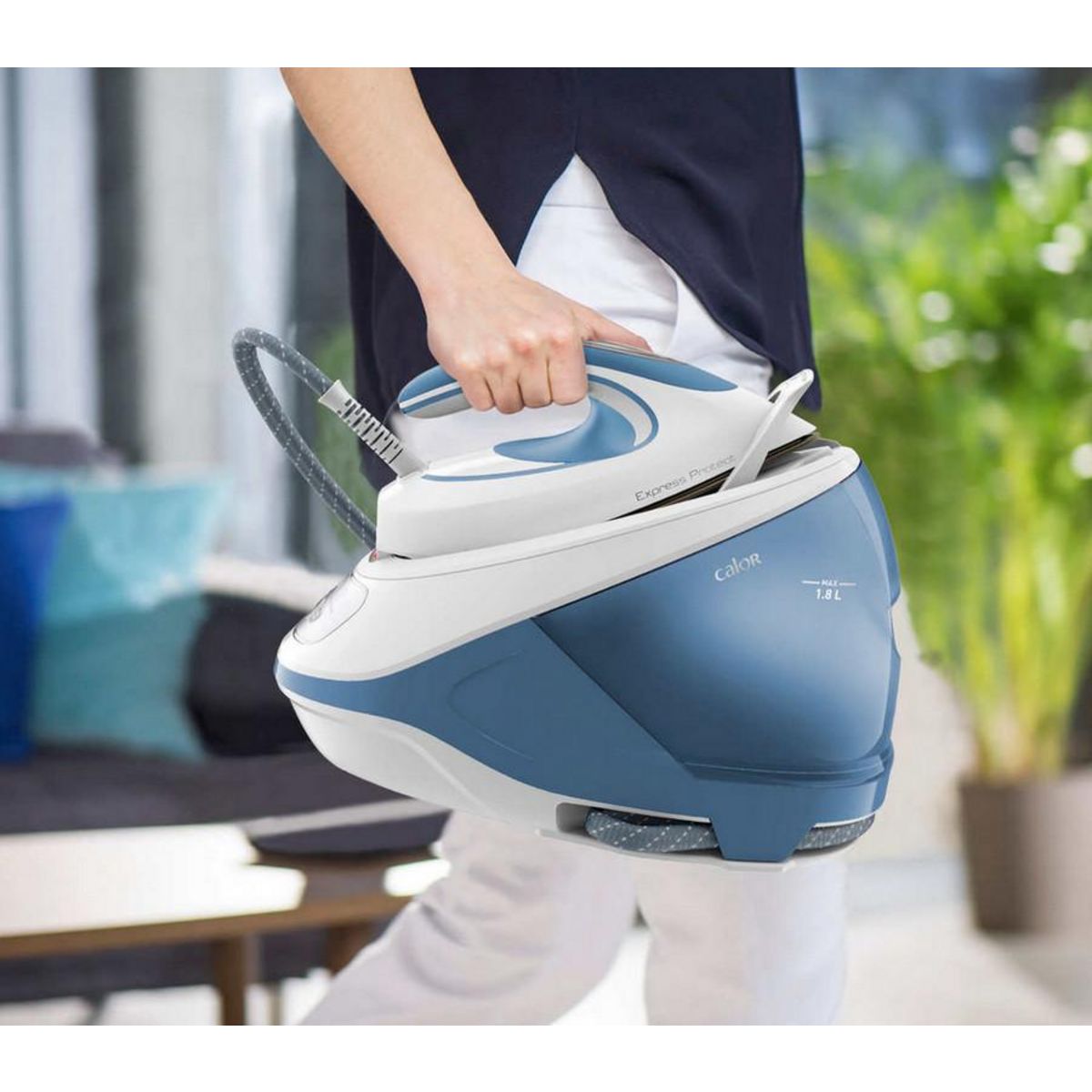 CALOR Centrale vapeur 7.5bars 130gr/min autonomie illimitée - sv9202c0