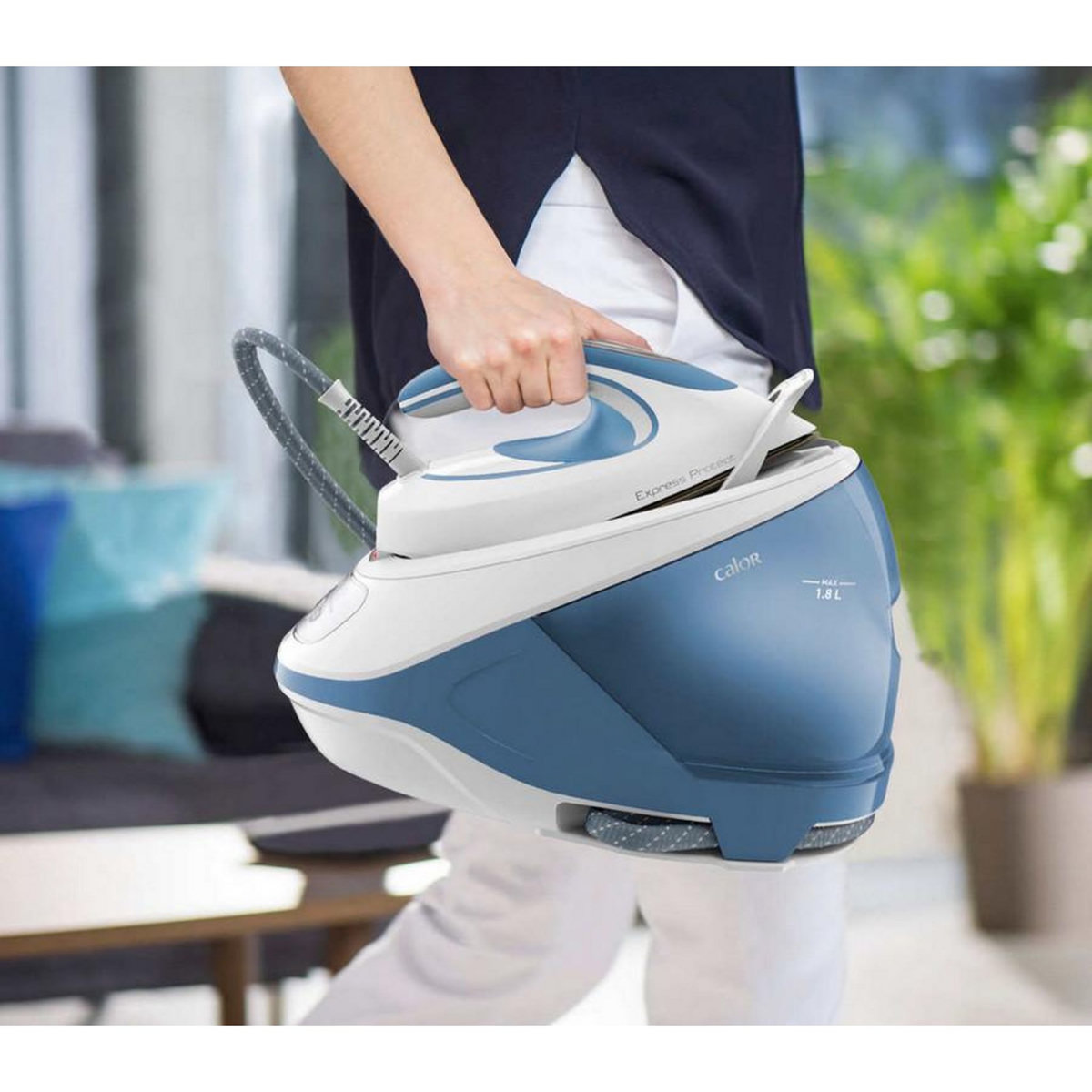 CALOR Centrale vapeur 7.5bars 130gr/min autonomie illimitée - sv9202c0