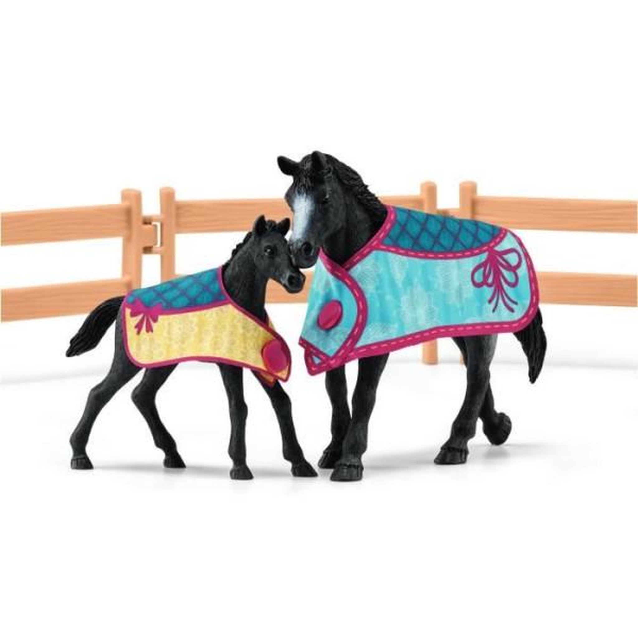 Voir la diapositive 5 : Schleich Box pour cheval avec jument et poulain, coffret schleich avec 34 éléments inclus dont 2 chevaux schleich, coffret figurines po