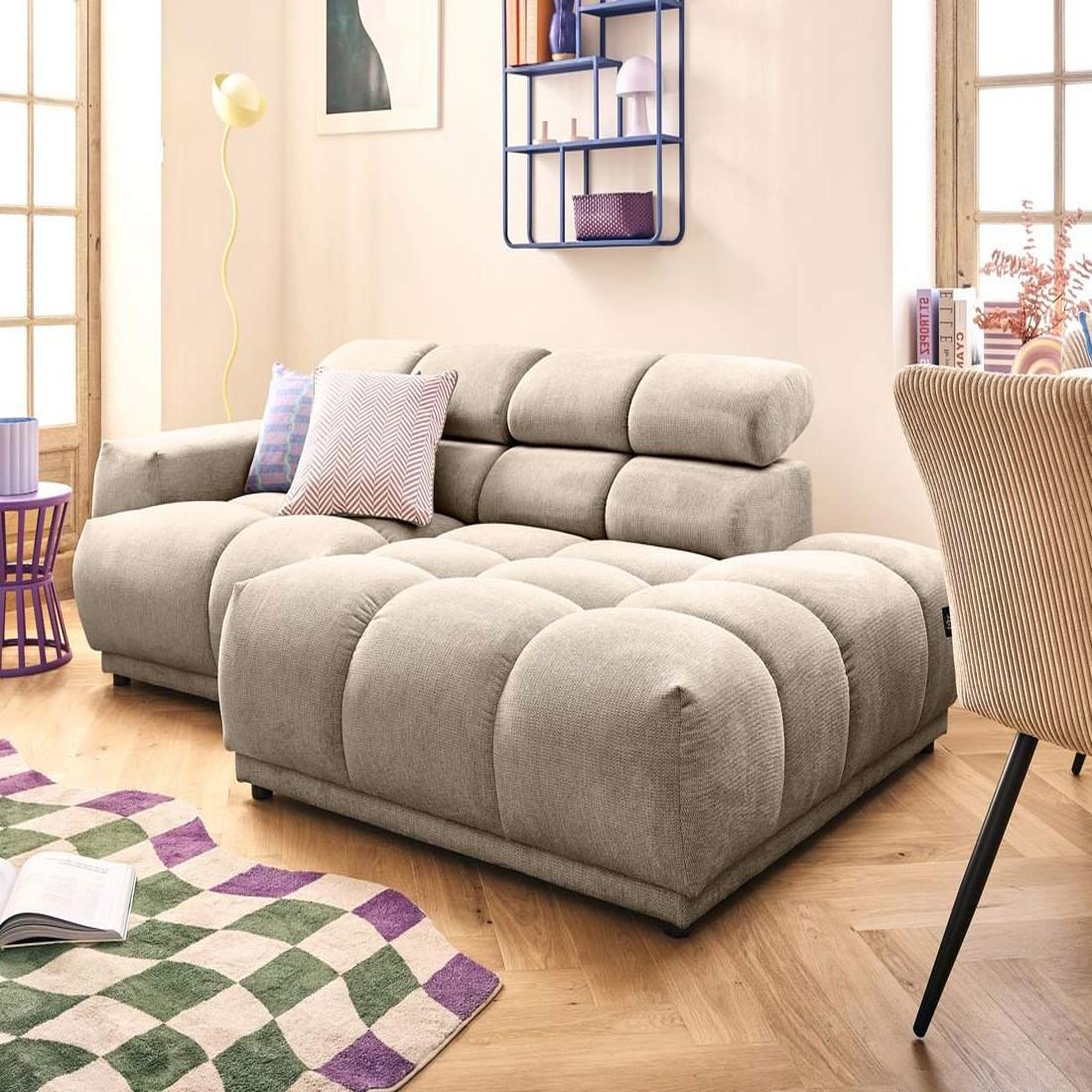 Voir la diapositive 4 : LISA DESIGN Matera - canapé d'angle droit 4 places avec têtières réglables en tissu texturé