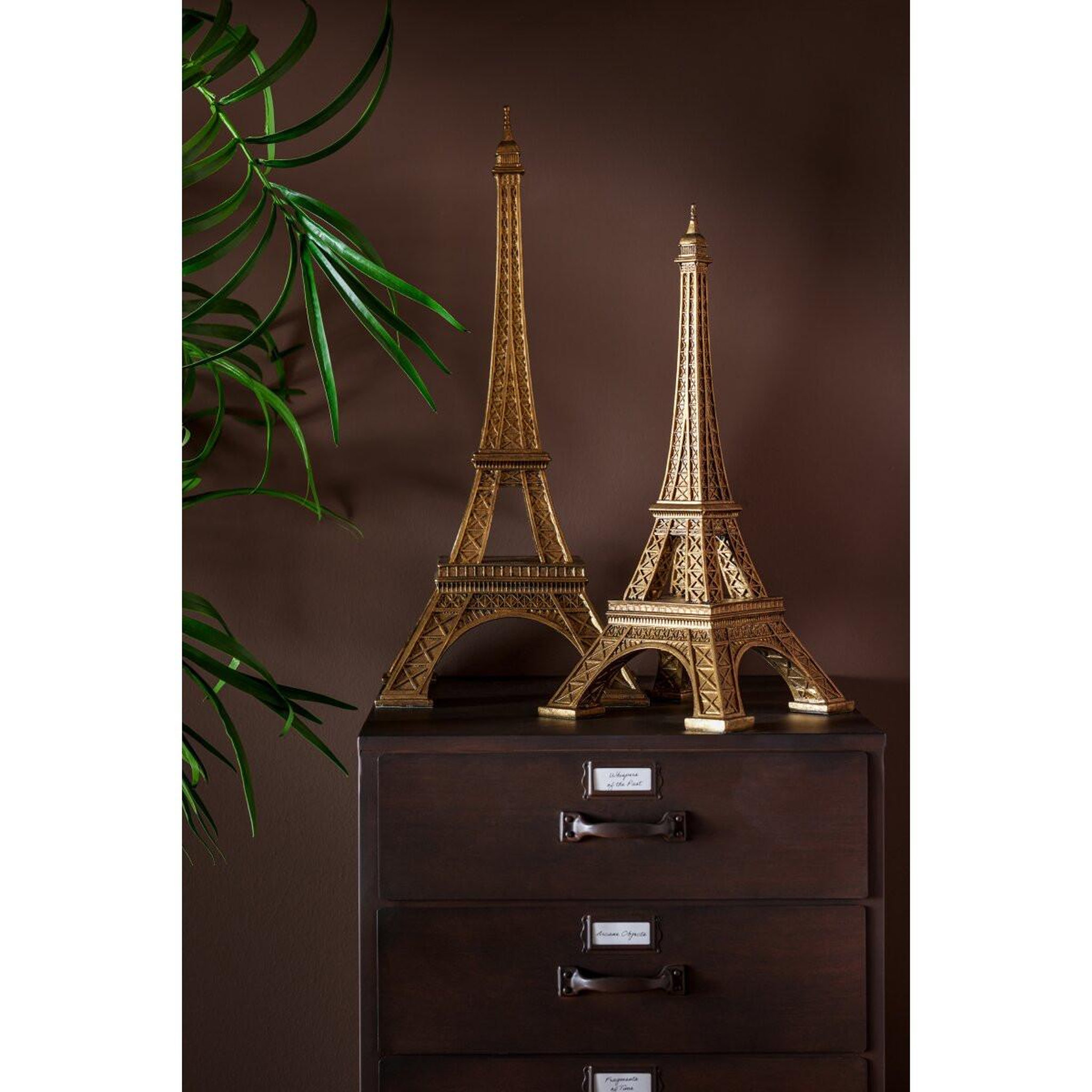 Voir la diapositive 5 : J-LINE Tour eiffel déco en résine  hilda  44cm doré