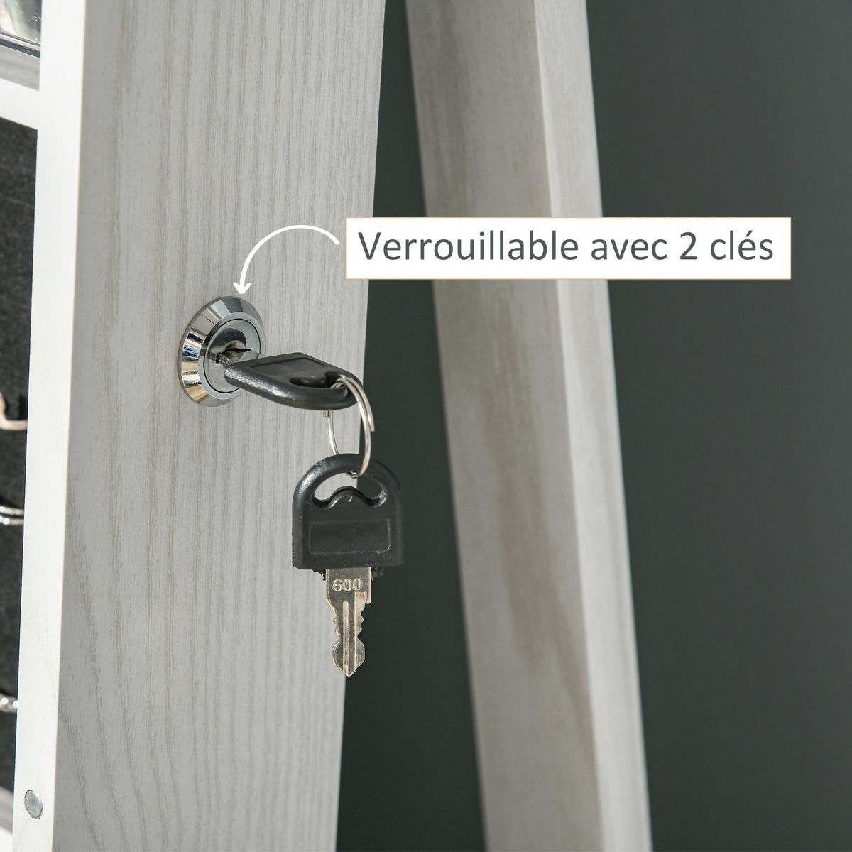 HOMCOM Armoire à bijoux pivotante verrouillable avec miroir - armoire bijoux multi-rangement - MDF gris clair